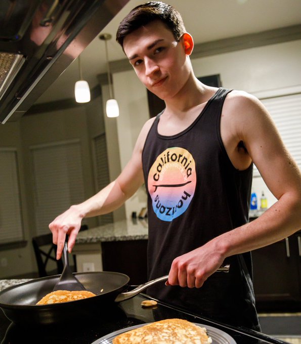 Want sausage? 🥞 https://t.co/NI4JMtI3rW