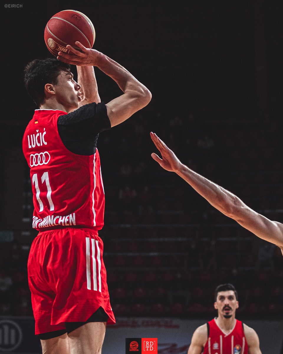 FCBBasketball's tweet photo. 28. | 53:49 | #FCBBALBA
Lucic wird beim Dreier-Versuch gefoult, doch trifft alle drei von der Freiwurflinie.
#FCBB #FCBBlive #BBL #Finals https://t.co/o4szTrd4Qr
