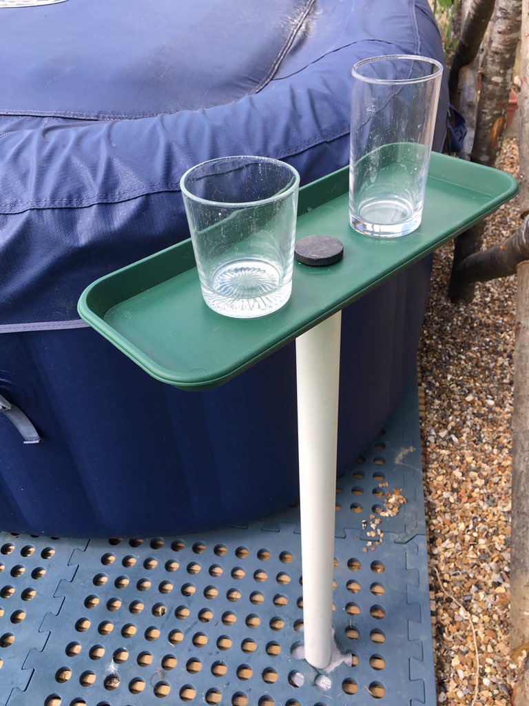 A day off from cafe business for some upcycling. Take an unused ikea table leg and a rectangular plant pot tray to make a hot tub drinks table. Happy summer everyone!