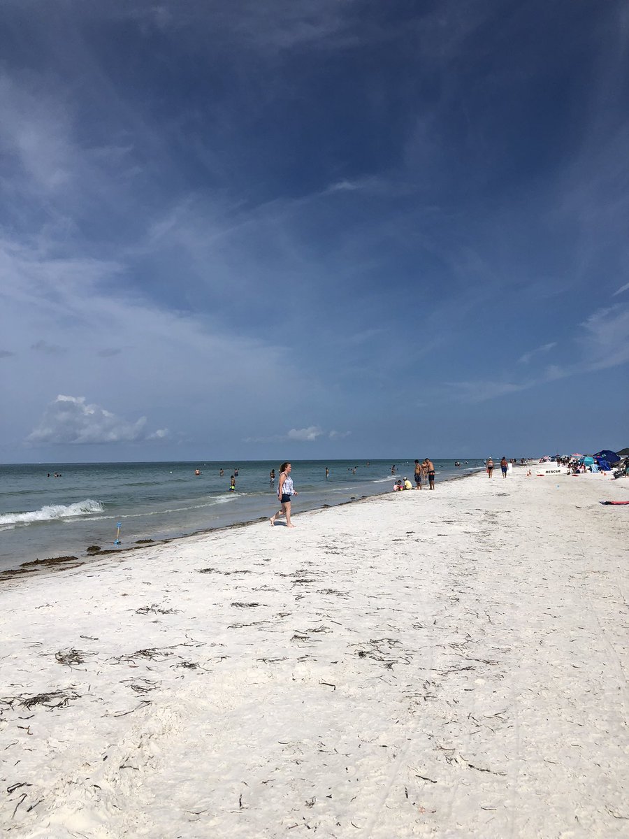djanof's tweet photo. Where do you listen to @somevelvetblog on Sat AM? Thanks #simpleradioapp #xpn #phillyloveinFL #SiestaKey #WXPNRocks This doesn’t suck! https://t.co/I1fZIaMuIt