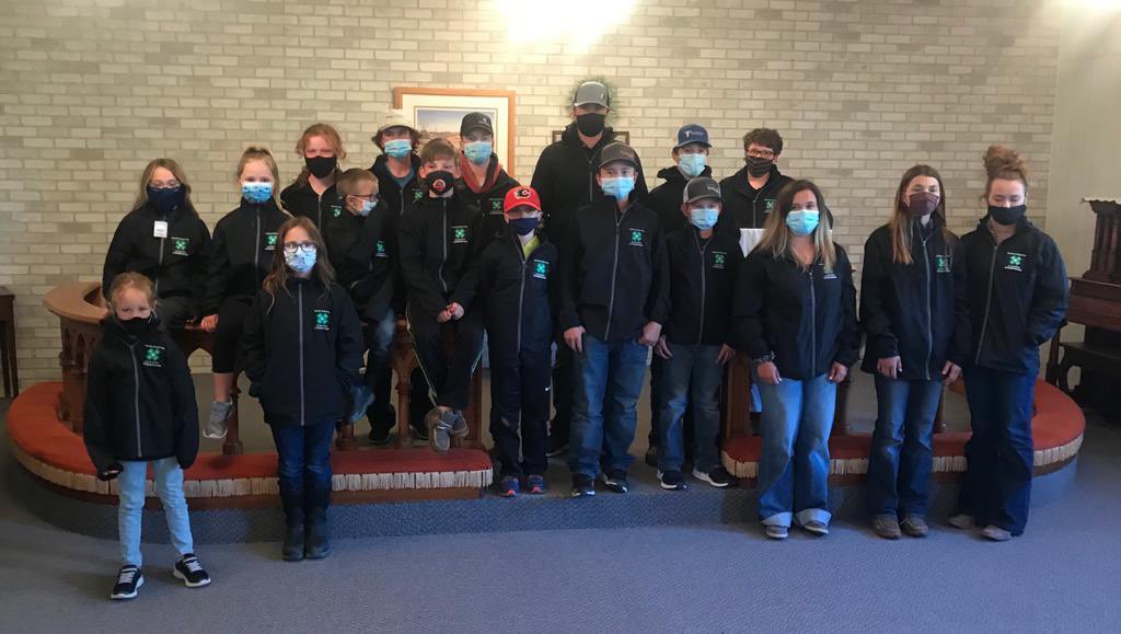 ReaKelli's tweet photo. @BASFAgSolutions proudly partnered with @4HCanada to help support our emerging youth.  We were lucky enough to be able to sponsor part of the Radville 4H Beef Clubs jackets and they look awesome! Show and Sale is July 6 in Weyburn @ 2 pm. #supportlocal #4Hrocks @sarhingg https://t.co/EOLxTy9u0b