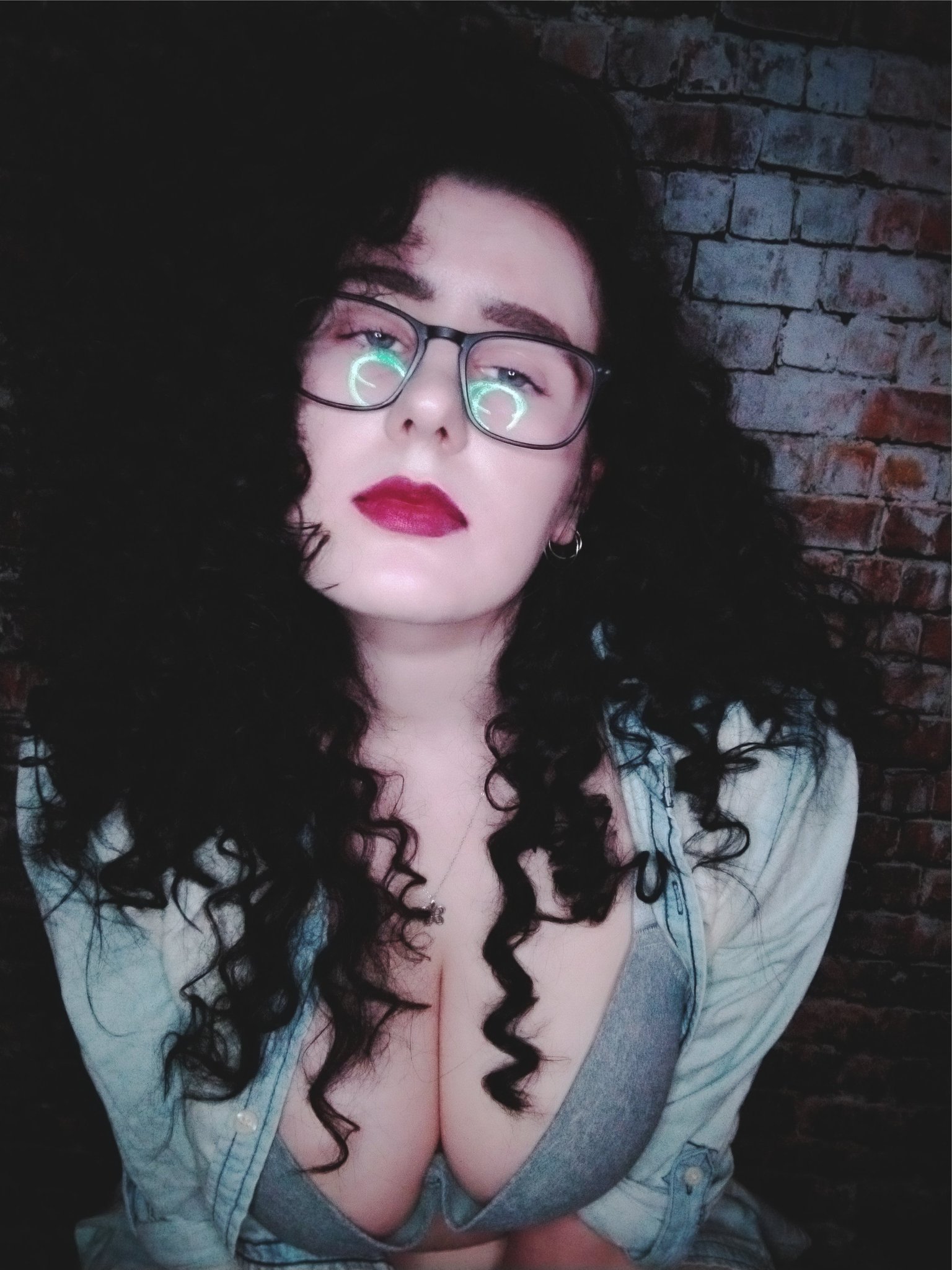 1 pic. https://t.co/BudgmtmbS1 Dreaming about new toy 😋🔥 Hey! Leave me a tip and then I'll show the toy in action ❤️🔥 And the one who leaves the tip first will receive exclusive content after I buy a new friend for my pussy ;) Invest in pleasure, baby! ❤️🔥 FREE FREE FREE https://t.co/1OQVL287Ly
