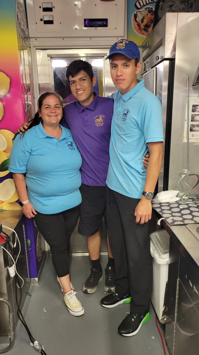 Jenni19158328's tweet photo. My mexican boys and I. I'd be their adopted American mom any day. Love these guys. #saveH2B #returningworkerexemption https://t.co/lYAeoypNJ2