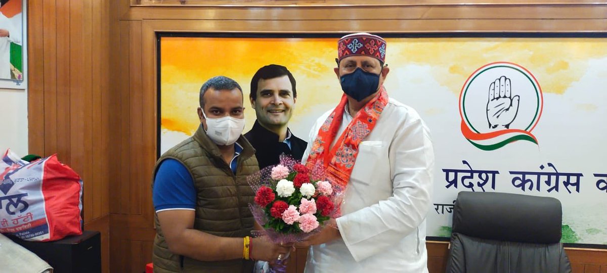 chandanrana_inc's tweet image. Today met @INCHimachal Incharge &amp;amp; @INCIndia Secretary Sh. Sanjay Dutt @SanjaySDutt ji at PCC Office Shimla.

#TogetherWeCan
#TogetherWeWill

#CongressFor2022