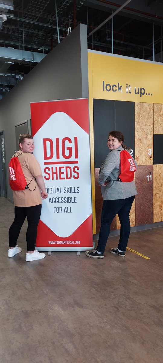 DigishedsSmart's tweet image. Super excited to announce the awesome Digisheds Talent Support team based @Eagle_Lab_Soton 
Jo, Reece, Hannah, Lilly &amp;amp; Linda are the welcome team for young talent coming through the Digisheds &apos;doorway to different&apos; digital employability programme 
#digitalinclusion #futureofwork