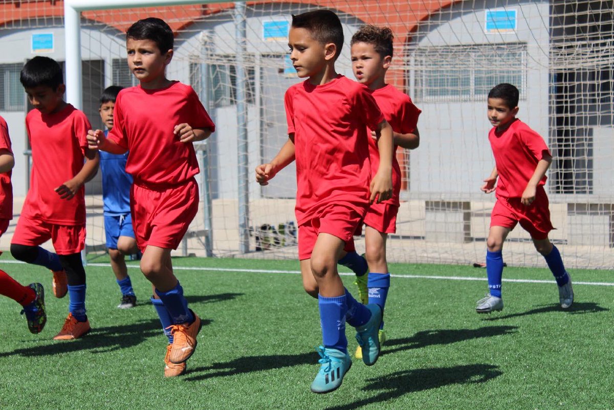 🔵⚪️ [PREBENJAMIN A]

👉🏽 Ellos son los que nunca fallan.

🔹 Prebenjamin A 12-0 Santa Eulalia 

#futbolbase #consellescolar