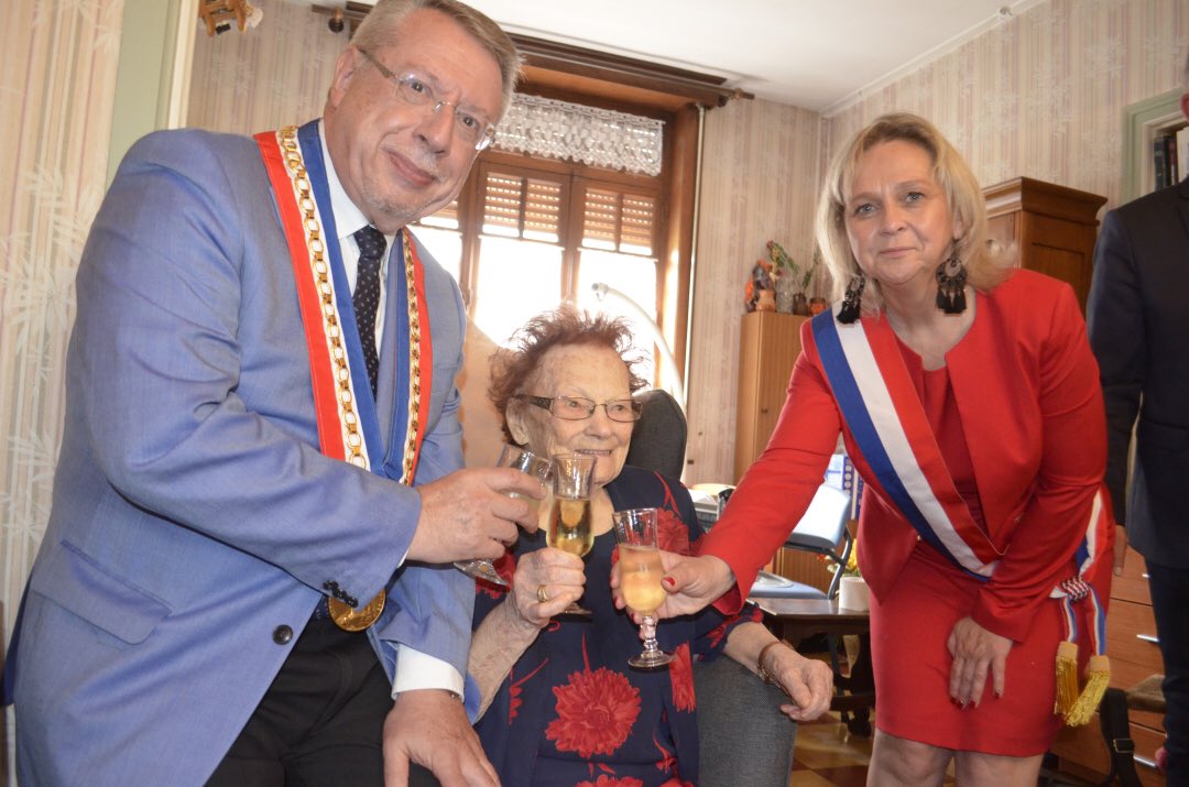 Osson Catherine S Tweet Joyeux Anniversaire A Madame Renee Vereydt Duthoit Notre Centenaire De Wattrelos Trendsmap Osson Catherine S Tweet Joyeux Anniversaire A Madame Renee Vereydt Duthoit Notre Centenaire De Wattrelos Trendsmap