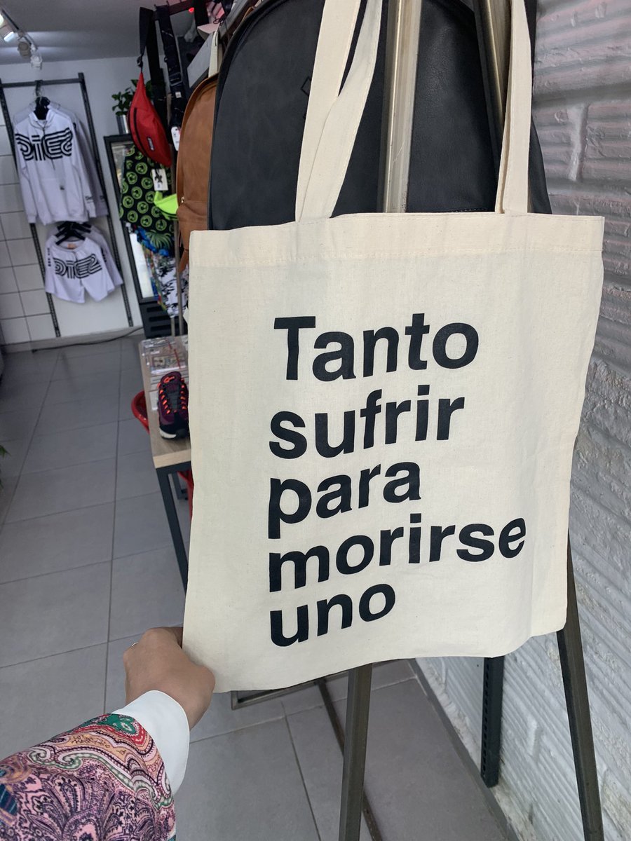 maria_mimia's tweet photo. Filosofía de la moda https://t.co/TOt8LBgir0