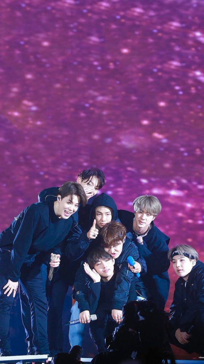 tiyashakooie's tweet photo. Happy 8th Anniversary BTS my love. It's now 8years I'm happy Stay happy my dear and keep make us smile like this. You are my everything, my happiness,smile, inspiration .Now I feel I'm Happiest girl. THANK YOU BTS. You are my so dear  #8YearsToInfinityWithBTS
#방탄소년단 @BTS_twt https://t.co/ecUrhPzAQg