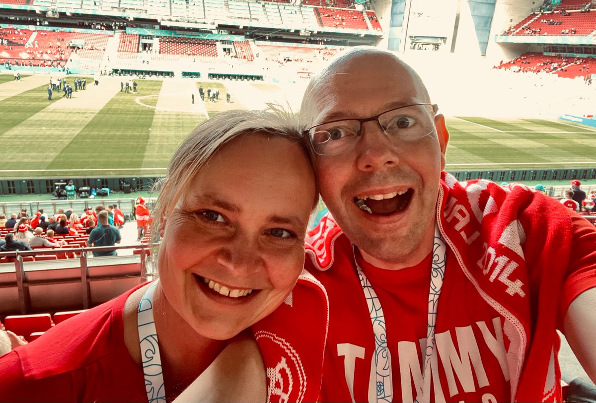 Ready to kick off on home turf! Kipis to my Finnish friends 🇩🇰 vs  🇫🇮#EURO2020