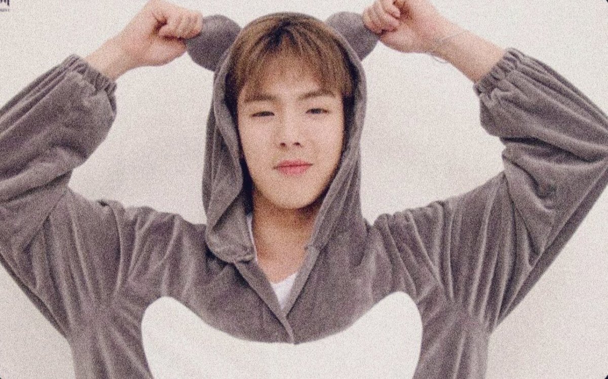 lizzie_bebe's tweet photo. #monbebeselcaday
#mbbsd
#monbaby
@OfficialMonstaX
🐻𝕒 𝕥𝕖𝕕𝕕𝕪 𝕓𝕖𝕒𝕣 𝕚𝕤 𝕥𝕙𝕖 𝕒𝕟𝕤𝕨𝕖𝕣 𝕥𝕠 𝕡𝕣𝕖𝕥𝕥𝕪 𝕞𝕦𝕔𝕙 𝕖𝕧𝕖𝕣𝕪𝕥𝕙𝕚𝕟𝕘🐻 https://t.co/OtnjsMaKm1