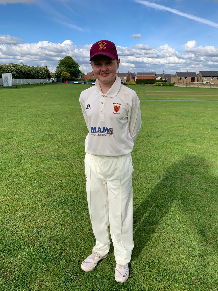 ChrisWainwright's tweet photo. 🚨 Proud Uncle Alert! 

Ollie Wainwright - 13 years old, just scored 47 not out for @monkbrettoncc 2nd Team
Batted for 32 overs 132 mins, facing 101 balls against a good team in this heat ☀️

What an effort from the Junior Monk! @JuniorsMBCC 

What an effort! 
@mat_wainwright https://t.co/Okb6gs78s8