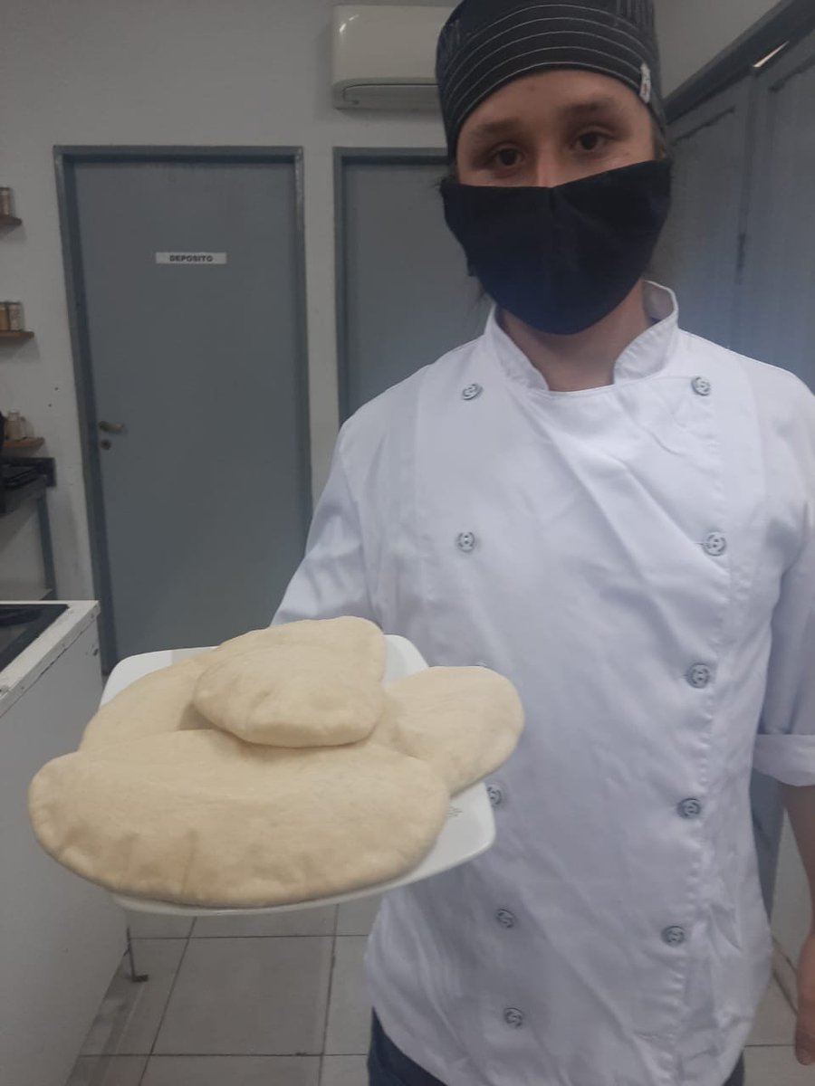 IES9021's tweet photo. Compartimos imágenes de la clase de Panadería y las delicias que estuvieron realizando nuestros alumnos de la Tecnicatura Superior en Gastronomía esta semana.

#IES021 #Junín https://t.co/rKaxA59szN