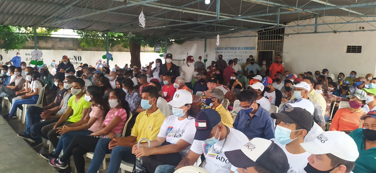 ADelanteUDO's tweet photo. En un gran acto realizado el día de hoy con más de 400 personas dejamos en claro que el próximo alcalde de esta Ciudad Bolívar es nuestro compañero LUIS SILVA en las manos de Acción Democrática.. https://t.co/pZN1iMl7QQ