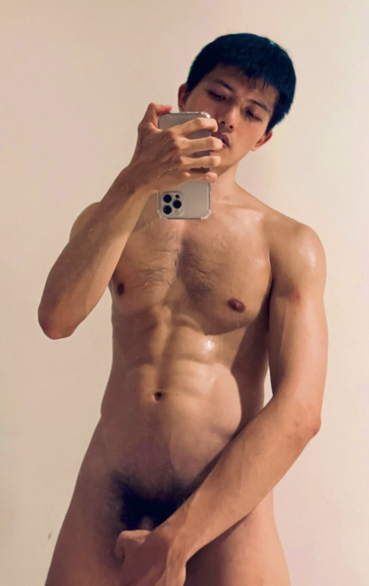 因為時間差，有人說沒看答案但猜對，我也有點為難。這樣吧，玩另一個遊戲，每個人都可以參與，又人人有獎的。題目如下：
-
轉推破百手放開。
-