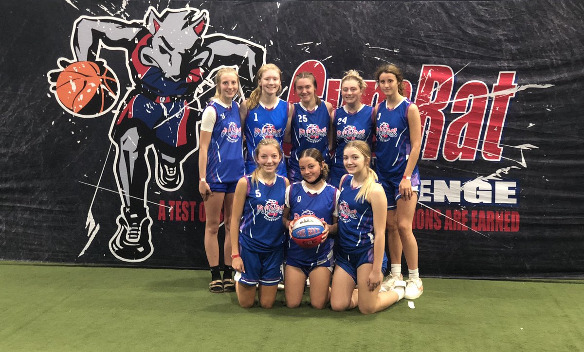 BulldogsCity's tweet photo. Game one @8am Leading 2/3 of the game, we fell apart losing to Team Providence. Taylor Evans-9pts, Taylorrae Jones-7pts, Anna Carlineo 5pts. MD Lady Hoopsters up next court 7 1:25 @GymRatCHALLENGE https://t.co/fuzLrxOxMm