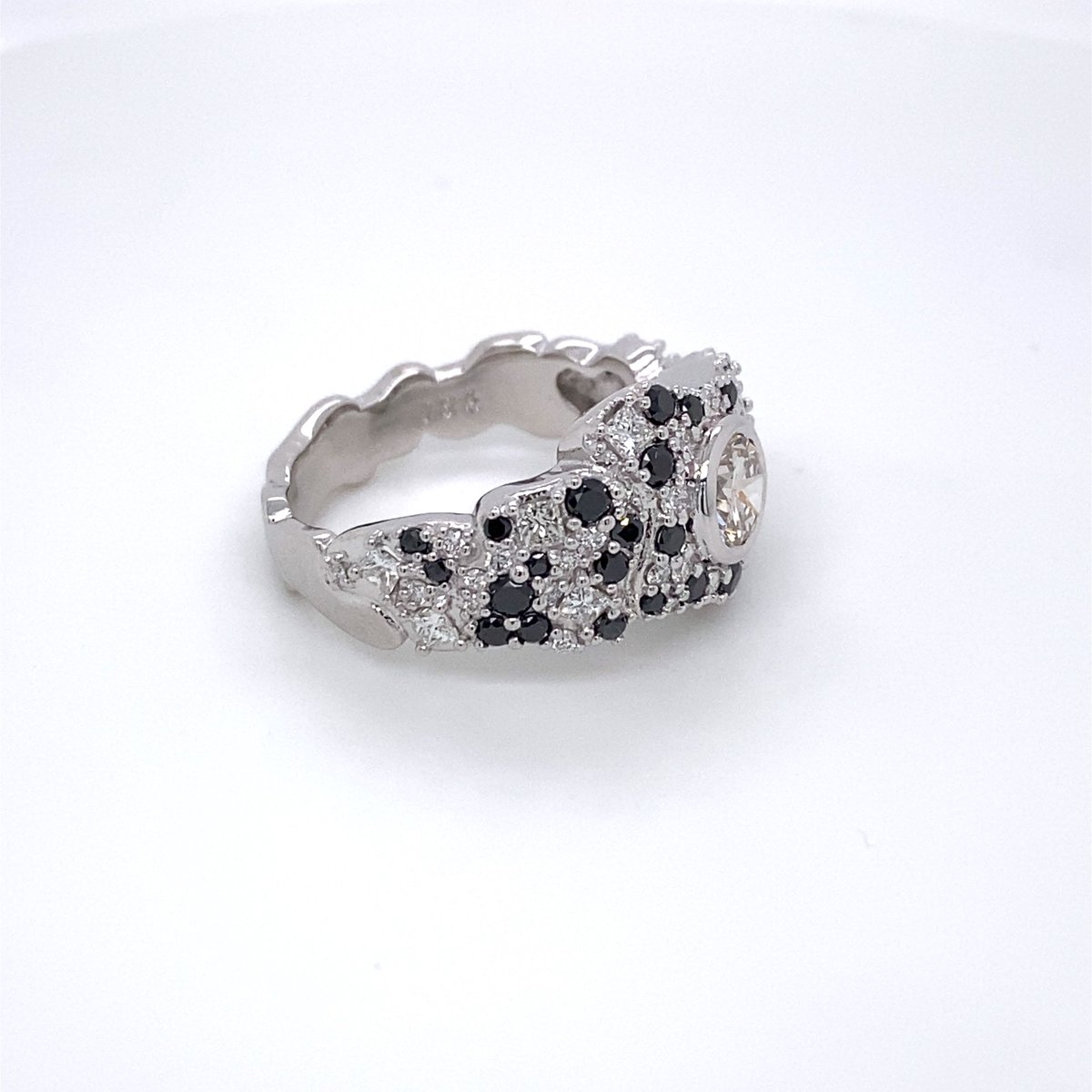 llyn strong tweet media