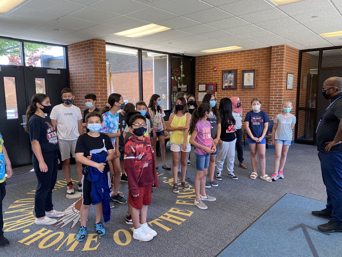 BushwallerOJH's tweet photo. @hpointschool 5th graders, future @OJHEagles came today to tour our school!  It was so exciting to meet our incoming students. We’ll see you back in August! #osd135 https://t.co/kogP0kEBlR