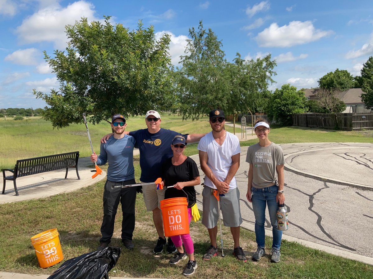 RotaryNBTX's tweet photo. Club community service activity this morning picking up trash on one of the City of New Braunfels walking trails. Thanks to all who came out to help this morning! #Rotary #NBTX #ServiceAboveSelf https://t.co/9rz186ARsB