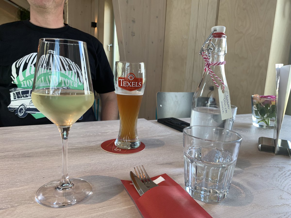 Zaterdagavond <a href="/DeNollen/">Camping & vakantiepark De Nollen</a> .. saté eten bij Paviljoen8