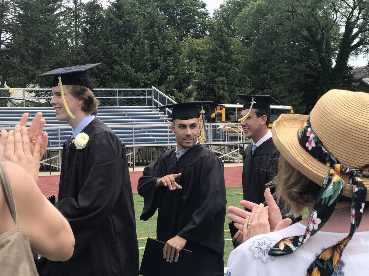 PennCharter's tweet image. Faculty line up to cheer the new grads as they take a lap around the field. #victorylap #goodinstruction #yourteachersloveyou #pccommencement2021
