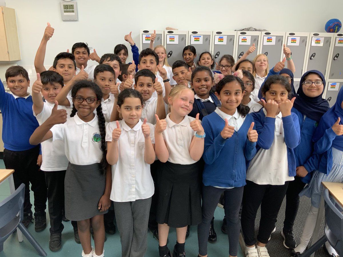 Miss Lewis tweet media