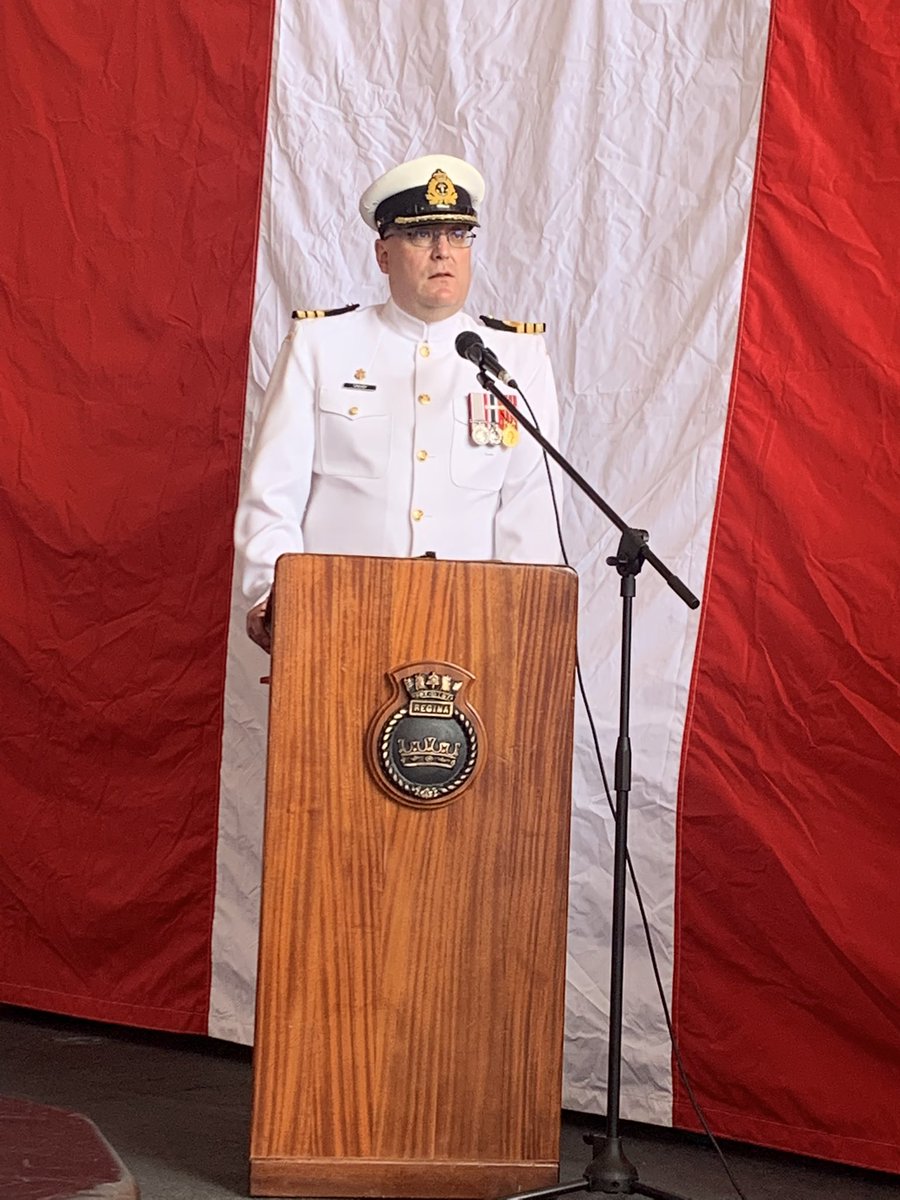 NoShipCaptain's tweet photo. What a great way to wrap up #TGEX2102 this week with two changes of command. @fortinmsa took command of @HMCS_NCSMRegina from @landoncreasy and then he assumed command of Sea Training Pacific from Capt(N) Blair Saltel. BZ!
#FloreatRegina
#MasteryThroughTraining
#LeadTheFleet https://t.co/eAGK004Jnb