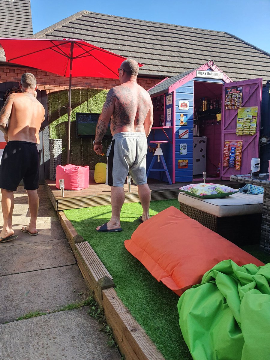 DJAbeyance's tweet photo. @mistajam @capitaldance we are listening to you in our garden, football on, hot tub on (cool) got our own bar and darts! Loving life! Big shouts to Amy, steff, Ashley and myself ❤❤❤❤ https://t.co/eDRaQta2iw