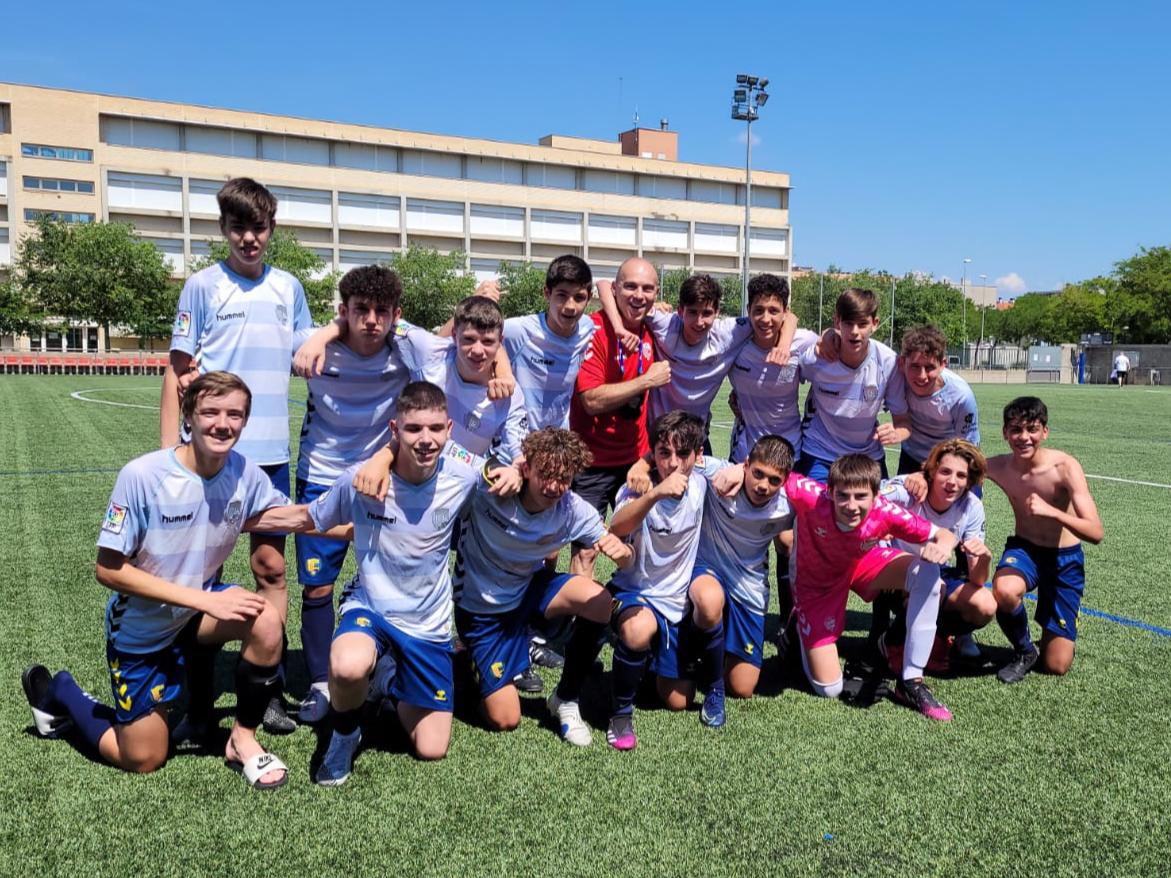 sommaresmefc's tweet photo. 👏🏽 Continua superant-se el cadet B! 😮 

🔝 Partit perfecte de l’equip de @JFK7240 en la victòria al camp del Santa Eugènia! 

5️⃣ jornades seguides ja sense perdre! 🔒 

⚽️ Tiri (3), Martí (2), Oriol i Arnau!! https://t.co/bcCv5OISY3