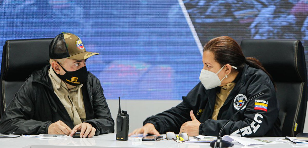 ¡Contamos con mujeres y hombres formados para la Seguridad Ciudadana y la Paz! Nuestro deber es garantizar la tranquilidad de las familias, así que no permitiremos más hostigamiento por parte de bandas delincuenciales, como ha sido el caso de La Vega 

¡Adelante, #HéroesDeVerdad!