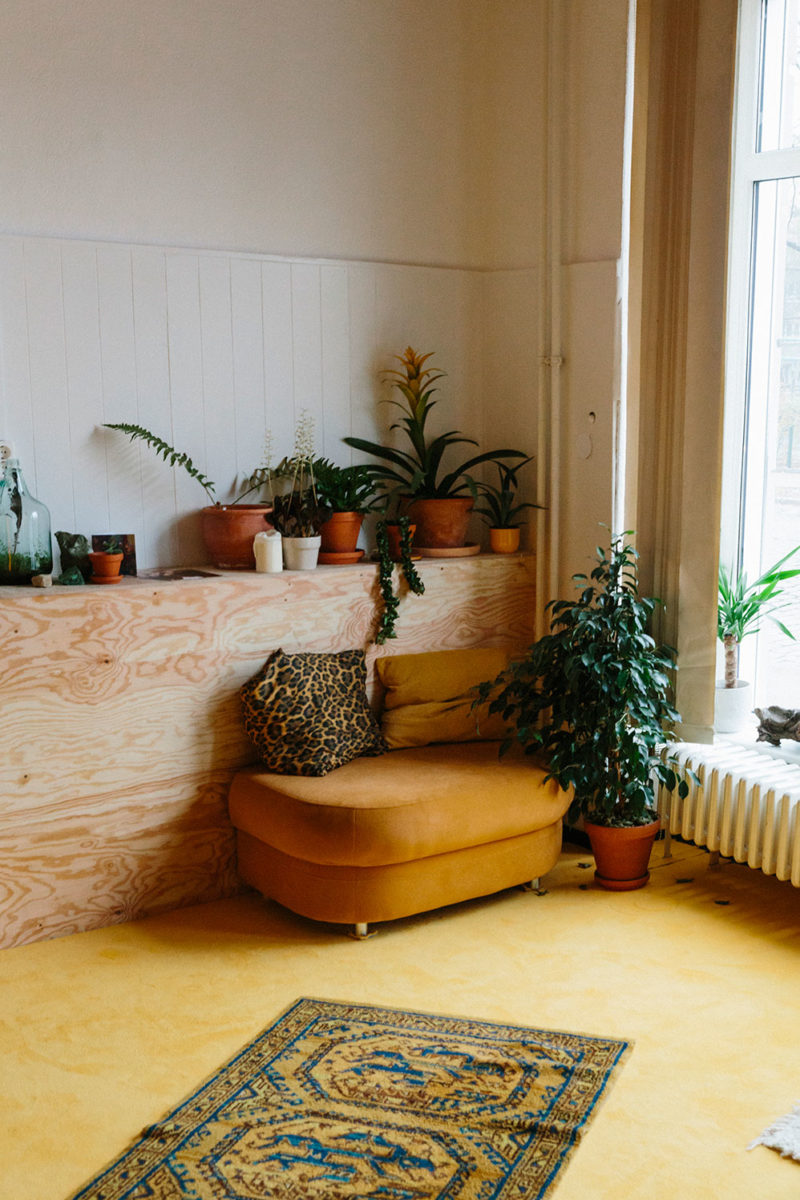 Friends of Friends tweet media