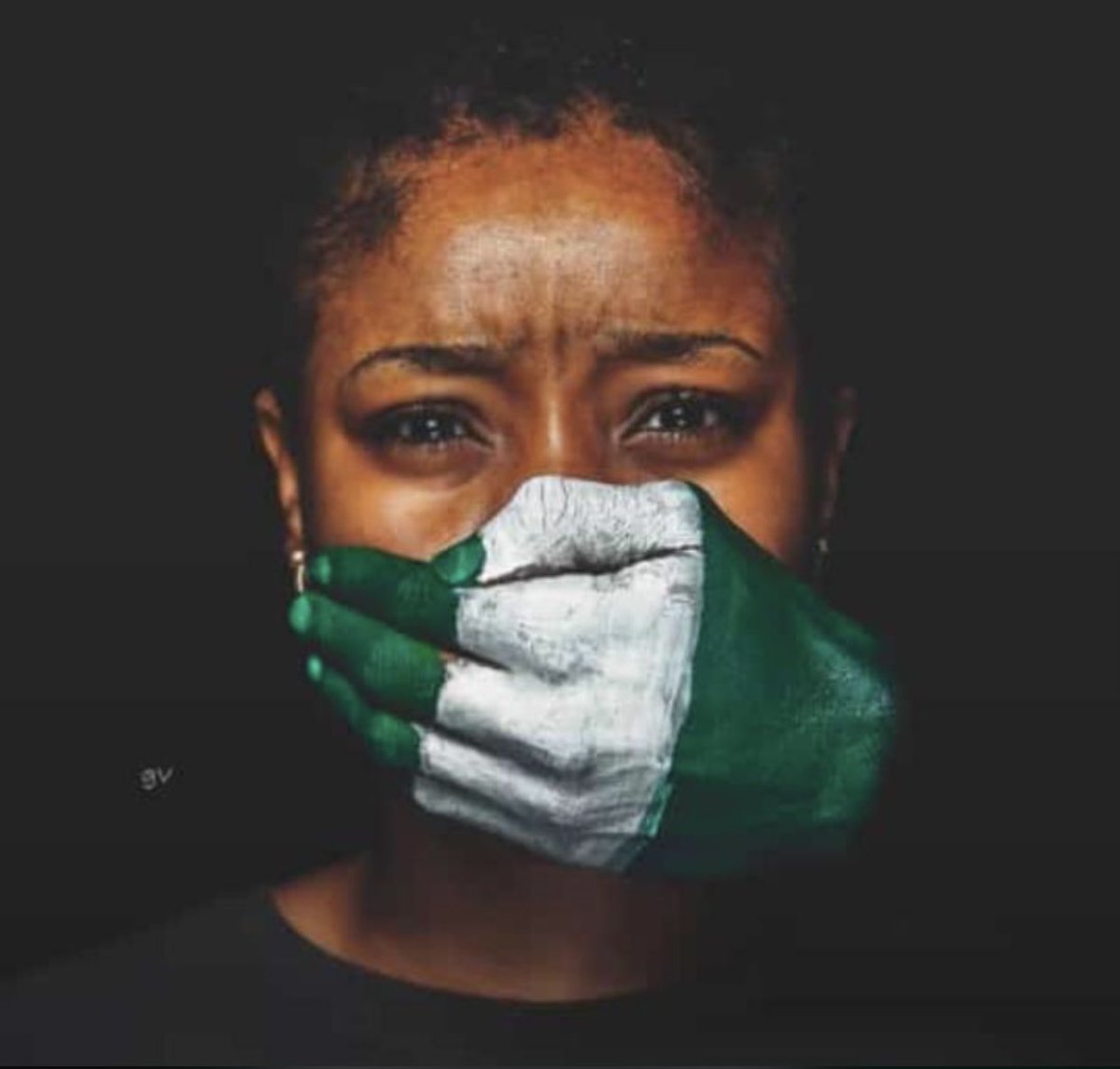 Twitter Republic of #Tanzania stands with our Naija brethren 👊🏽 🇳🇬
#June12thProtest #KeepItOn 
#Tanzania stand up  ✊🏽