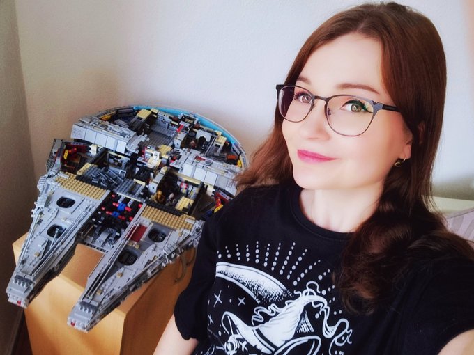 Millennium Falke 💫😍  #starwars #milleniumfalcon #lego #nerd #starwarsfan #coolstuff #merch https://t<a href="/tag/starwars"class="tags">#starwars</a><a href="/tag/milleniumfalcon"class="tags">#milleniumfalcon</a><a href="/tag/nerd"class="tags"><span>#nerd</span></a><a href="/tag/lego"class="tags"><span>#lego</span></a><a href="/tag/starwarsfan"class="tags"><span>#starwarsfan</span></a><a href="/tag/merch"class="tags"><span>#merch</span></a><a href="/tag/coolstuff"class="tags"><span>#coolstuff</span></a>