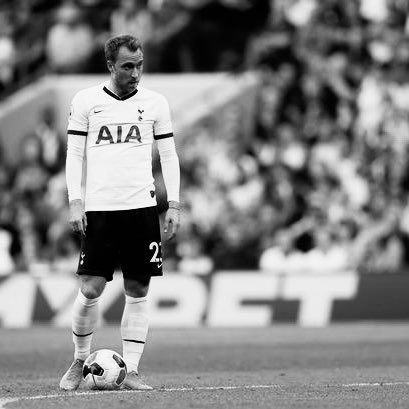 MrHeslingPE's tweet image. Absolutely awful scenes, so hard to watch. Praying Eriksen pulls through. Thoughts with his family, friends and teammates