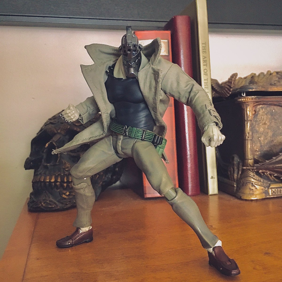 EMannLand's tweet photo. Got the @1000toys #JuzoInui #nogunslife figure based on the manga by @karasuma2828 . Such a cool figure https://t.co/NleELJqWcX