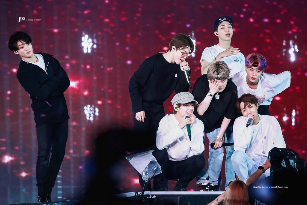 Beam_tata's tweet photo. Happy 8th Anniversary 💞💫💜
영원히 방탄. 
당신은 나의 행복이다.
나는 당신을 사랑하고 영원히 사랑합니다
2013.06.13-2021.06.13💗
#8ToEternityWithBTS @BTS_twt https://t.co/IoPhjvFdXI
