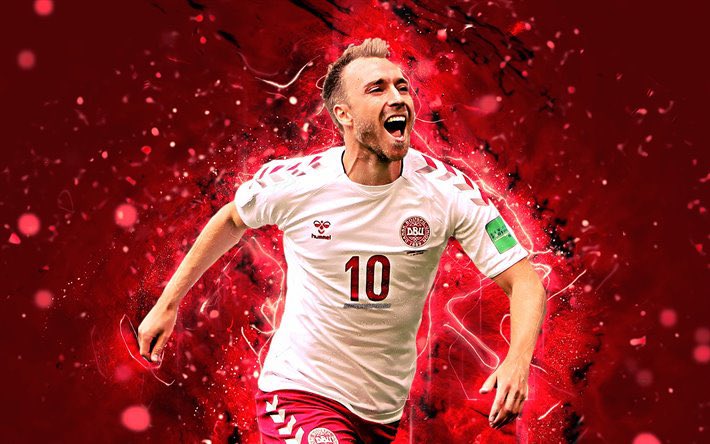 AlertaNews24's tweet photo. ⚽️ | URGENTE - AHORA: ERIKSEN HA SIDO RETIRADO DEL CAMPO CONSCIENTE Y ESTA SIENDO ATENDIDO EN UN HOSPITAL DE COPENHAGUE, UEFA SEÑALA ESTA AHORA ESTABLE. https://t.co/aYcsSifLk5