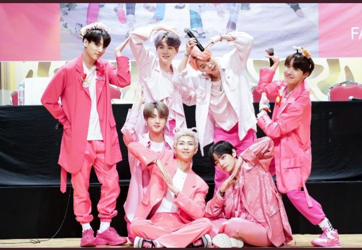 It's been 8 years 💜💜💜💜💜😭😭😭😭😭💜💜💜💜
#8thYearsWithBTS #8thYearsToInfinityWithBTS #8th_BTS_Anniversary #8ToEternityWithBTS #8thBTSAnniversary #8th_BTS_Anniversary