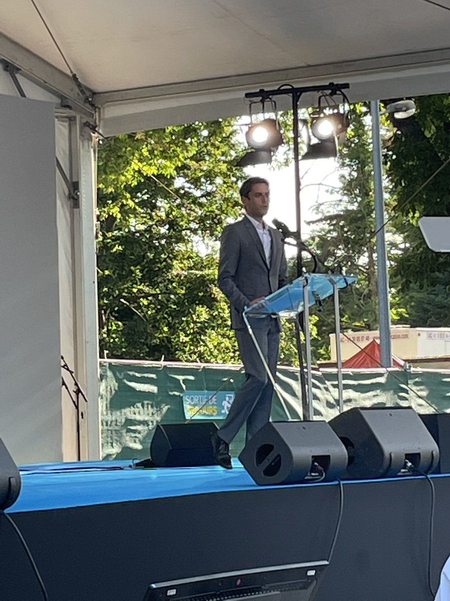 AChristine_Lang's tweet photo. « Nous entrons dans le jeu avec l’expérience de la majorité présidentielle qui a tenu bon pendant la crise. »
@GabrielAttal 
@Envie_IDF #LaurentSaintMartin https://t.co/vZgTFmkUcb