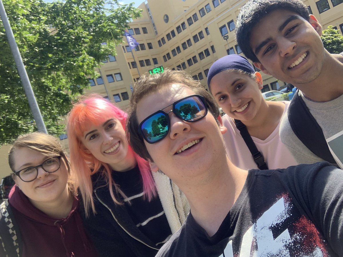 Alex Scarbro tweet media