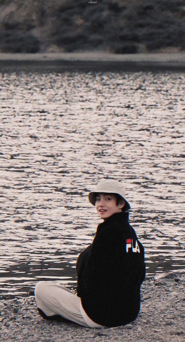 inofyn_ynner's tweet photo. 8 năm rồi xác định mối quan hệ là bestfriend hay yêu đương đi nha Taehyung :))) @BTS_twt
#8YearsToInfinityWithBTS
#BTS8thAnniversary https://t.co/vrGROShVix