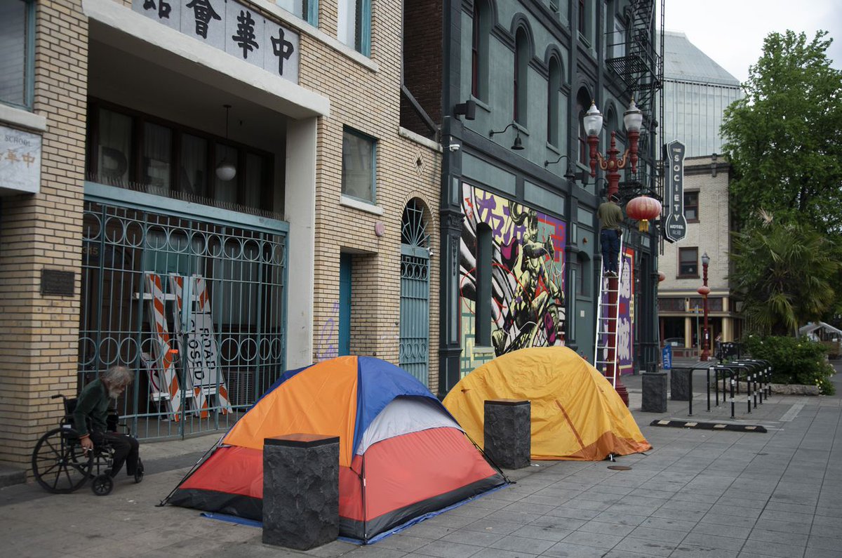 Oregonian's tweet photo. Oregon will allow homeless individuals to pitch tents on public land in all communities https://t.co/7isrrF6pJN https://t.co/oZfOE1SrLV
