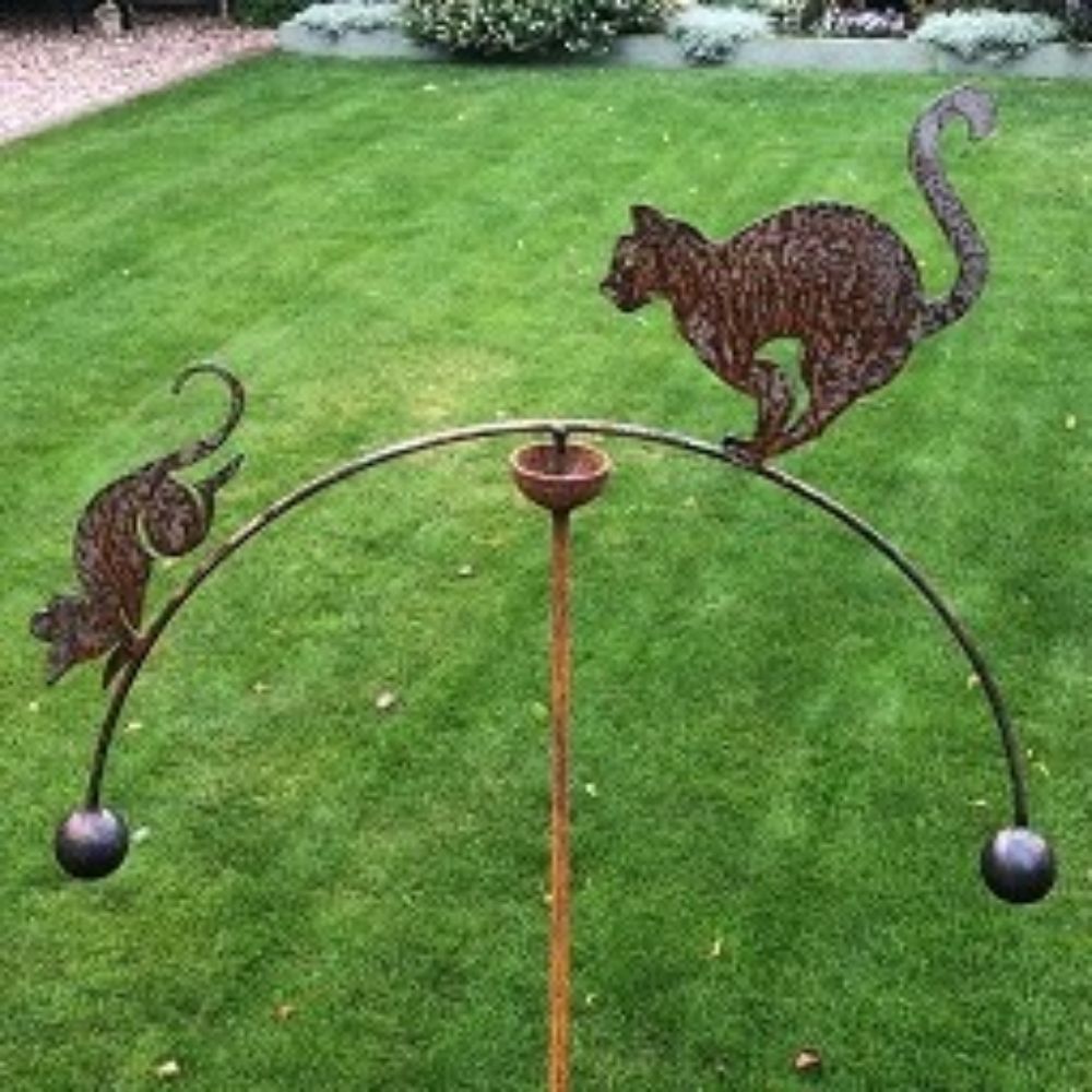 FeatureGarden's tweet image. Add a great feature with this cat &amp;amp; mouse wind rocker. The cat and mouse rocker is supplied as a bare metal (ready to rust) piece and the weather will naturally age and rust the wind rocker, enhancing its character and charm #windspinner #windrocker #gardenfeature #rusted #rusty
