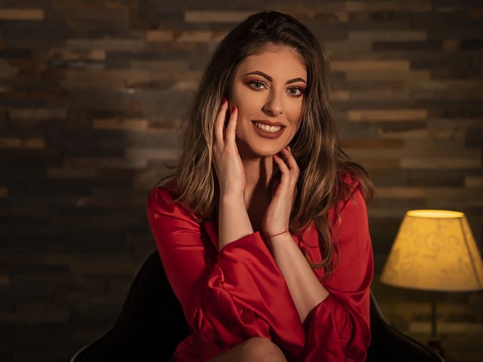 You can call me for a sexy private show, too... right here:  https://t.co/yVDcqMYVBd  @getmenaked @HotAdultModels @bbnaked @nakedwomentime @BabeHeavenTV @Hawker881_Promo<a href="/tag/halloween"class="tags"><span>#halloween</span></a><a href="/tag/skyprivateteaseandtreat"class="tags"><span>#skyprivateteaseandtreat</span></a>