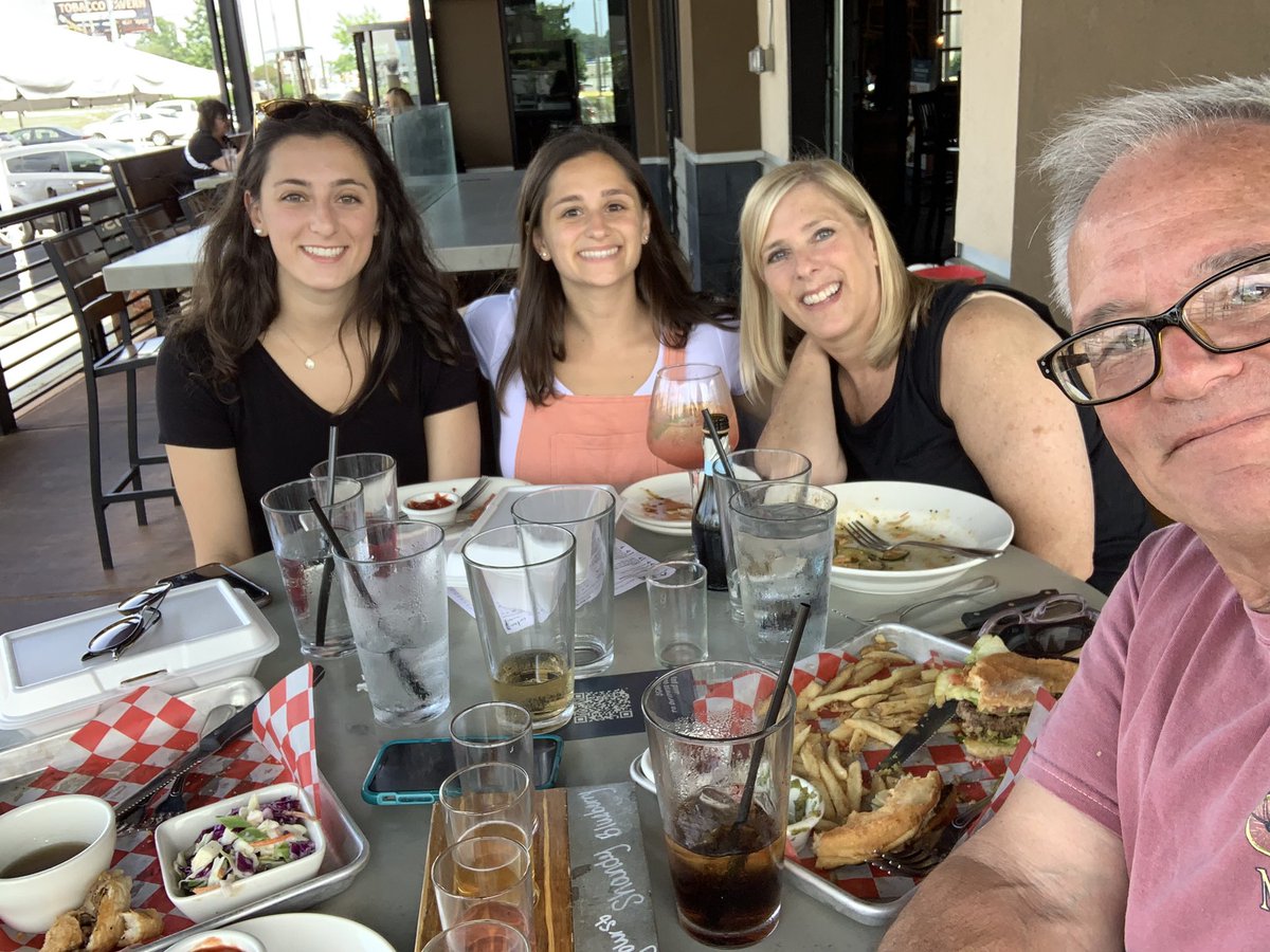 DRRivet_Works's tweet photo. Had to go to Y’stown today for a work thing and made it the best work lunch I could have had! @srivet7 @zoerivet 🥰 https://t.co/Uxza0cZQcV