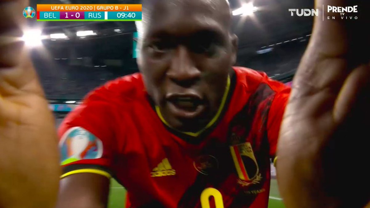 talkSPORT's tweet image. “Chris, Chris - I love you!”

@RomeluLukaku9 dedicates his #BEL opening goal to Christian Eriksen. ❤️