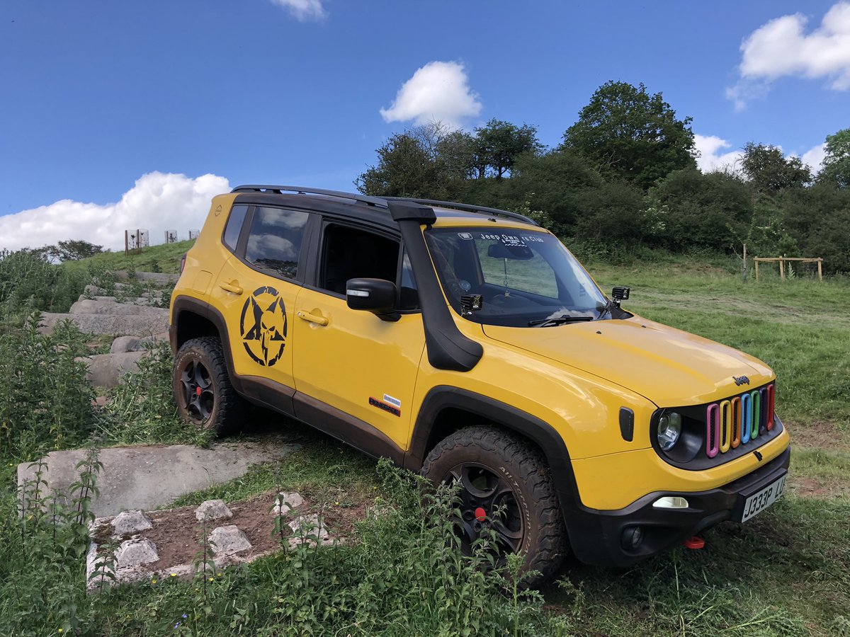 rainbowjeep's tweet photo. Good fun offroading today with Jeepownersclubuk @Jeep_UK @Jeep #jeep #jeepuk #jeeprenegade #jeeprenegadetrailahwk #trailhawk #jeepgirl #jeepgirlsdoitbetter #modifed #4x4 #offroad https://t.co/DNGTtgEL5e