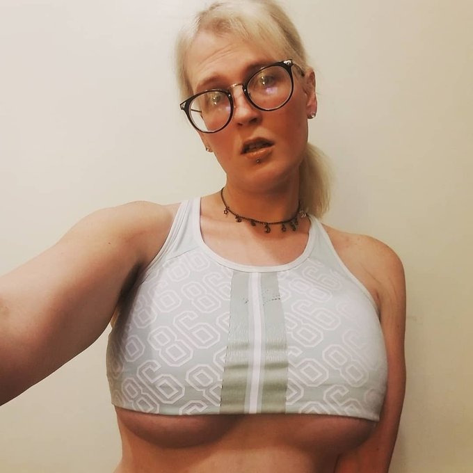 Fun set I took last night. &hearts;  #sportsbra #extra #CiciLux #800cc https://t.co/IIng7Z0i2A<a href="/tag/sportsbra"class="tags">#sportsbra</a><a href="/tag/extra"class="tags">#extra</a><a href="/tag/800cc"class="tags"><span>#800cc</span></a><a href="/tag/cicilux"class="tags"><span>#cicilux</span></a>