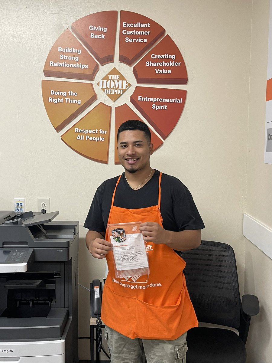 6327- Customer called and wanted to say what a great job Nelson Vasquez did helping through out the entire store . Way to follow “GET”   From beginning to end Nelson ✊<a href="/BrettTHD/">Brett Stephens</a> <a href="/heidihorupp/">Heidi Rupp</a> <a href="/RBDuplessis/">Randy B Duplessis</a> <a href="/gleeramirez/">Glenda Lee</a>