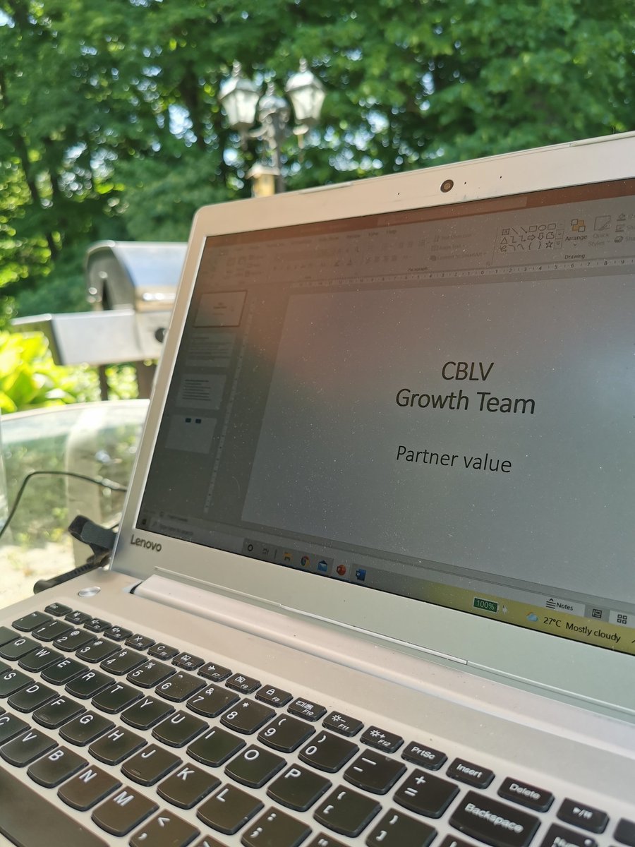 When you'd rather be on your 4th gin and tonic... #summertime #weekend #office